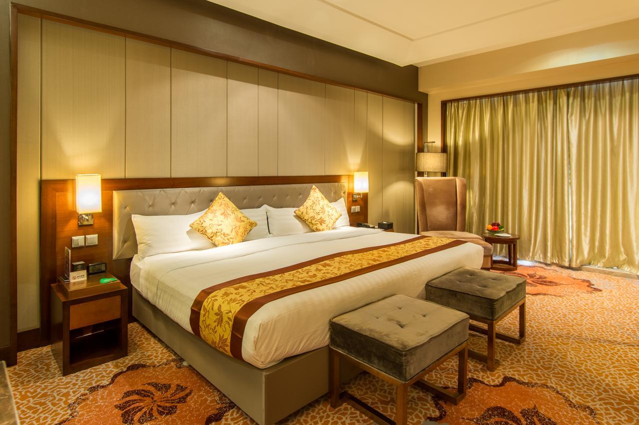 The Longemont Shenyang Hotel Exterior photo