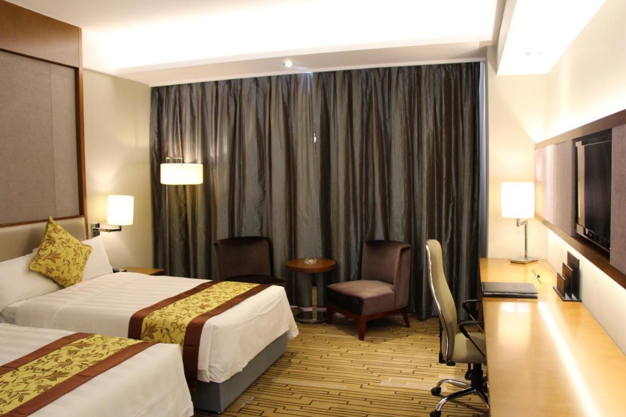The Longemont Shenyang Hotel Exterior photo